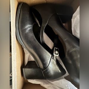 Clarks flight attendant shoes, black
